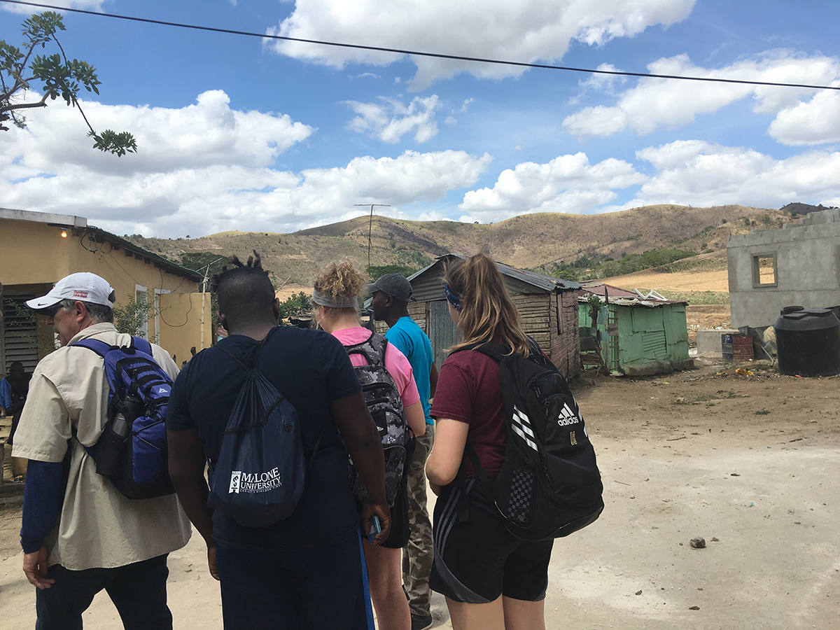 Students on School Trip to Dominican Republic